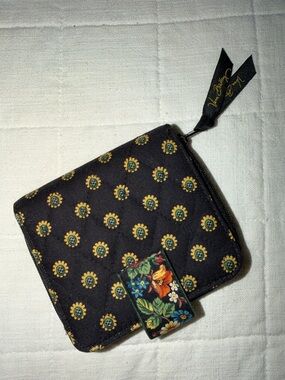 Vera Bradley Black Floral Quilted Snap & Zip Wallet